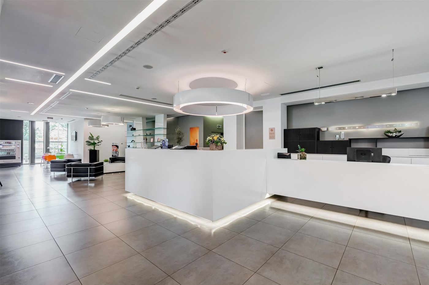 Best-Western-Hotel-Parco-Paglia-Lobby-3