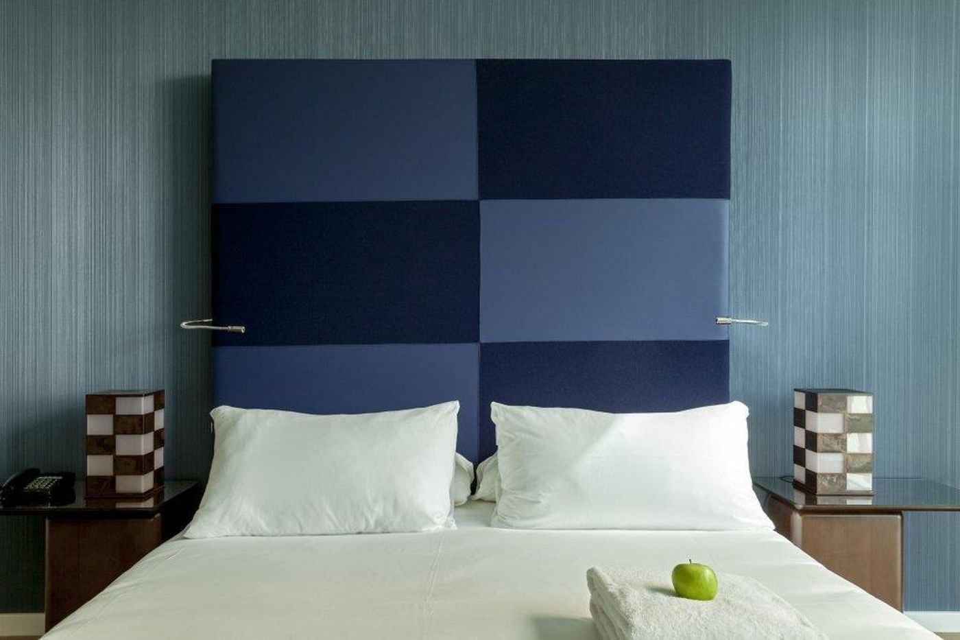 Room-Mate-Aitana-Room-53