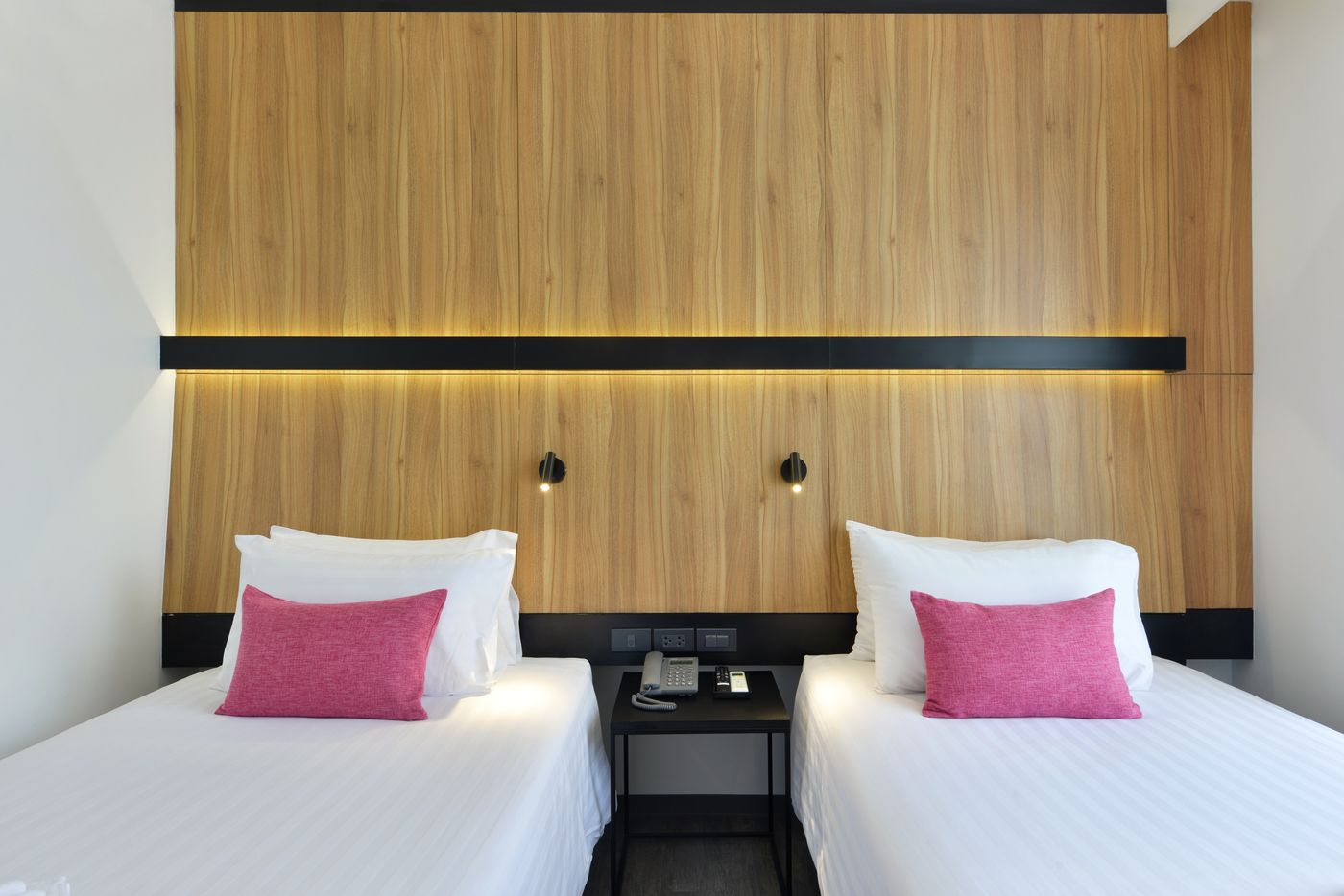 Gate43-Airport-Hotel-Room-30