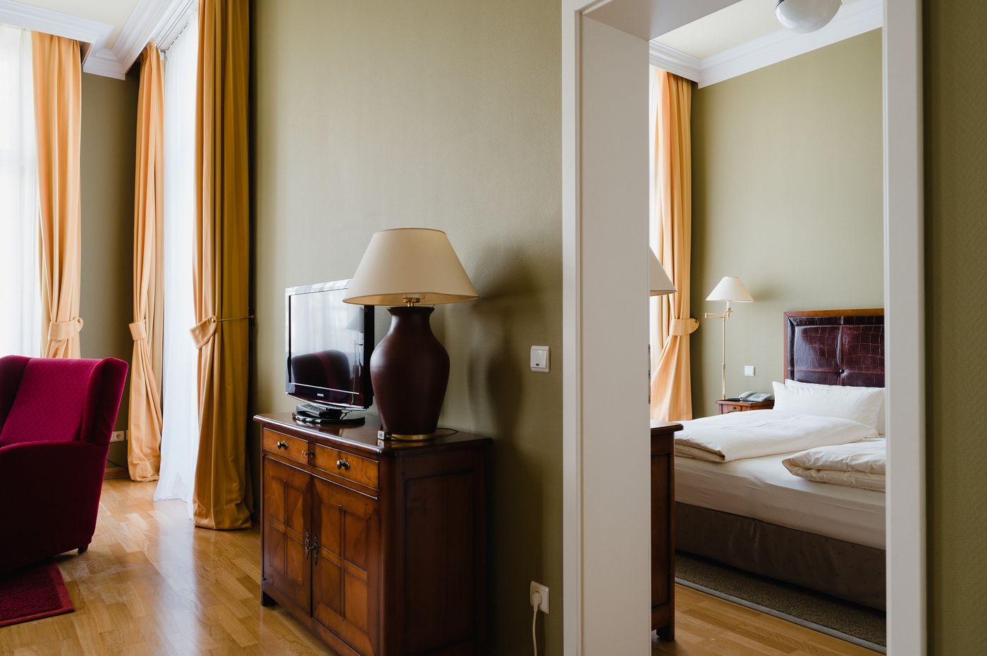 Louisa-s-Place-Room-16