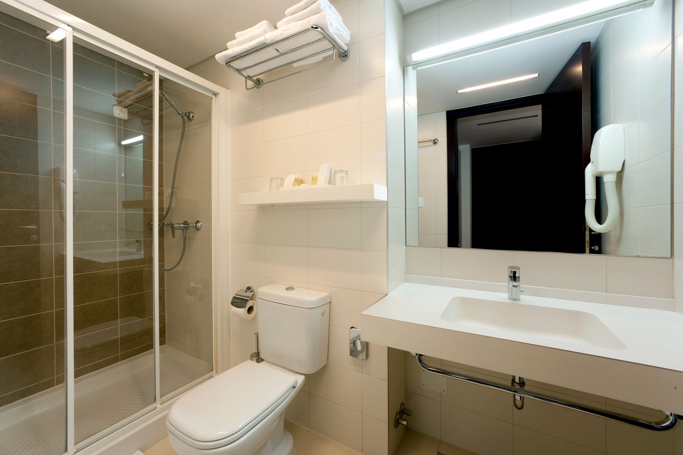 Hotel-Laguna-Molindrio-Room-38