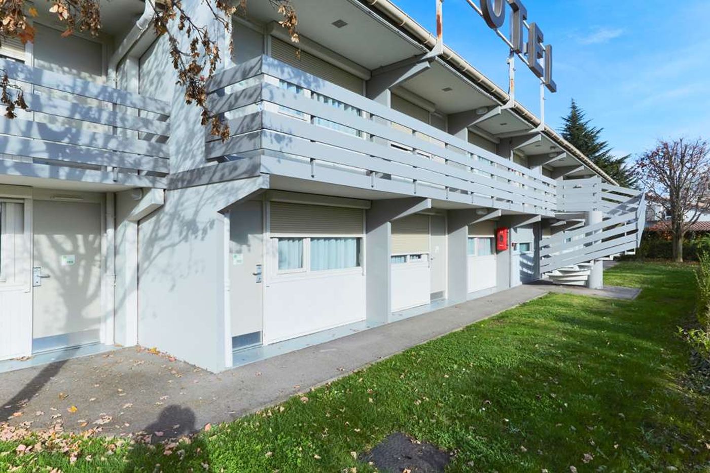 Campanile Lyon Isle d'Abeau - France - L Isle D Abeau - General view - 2