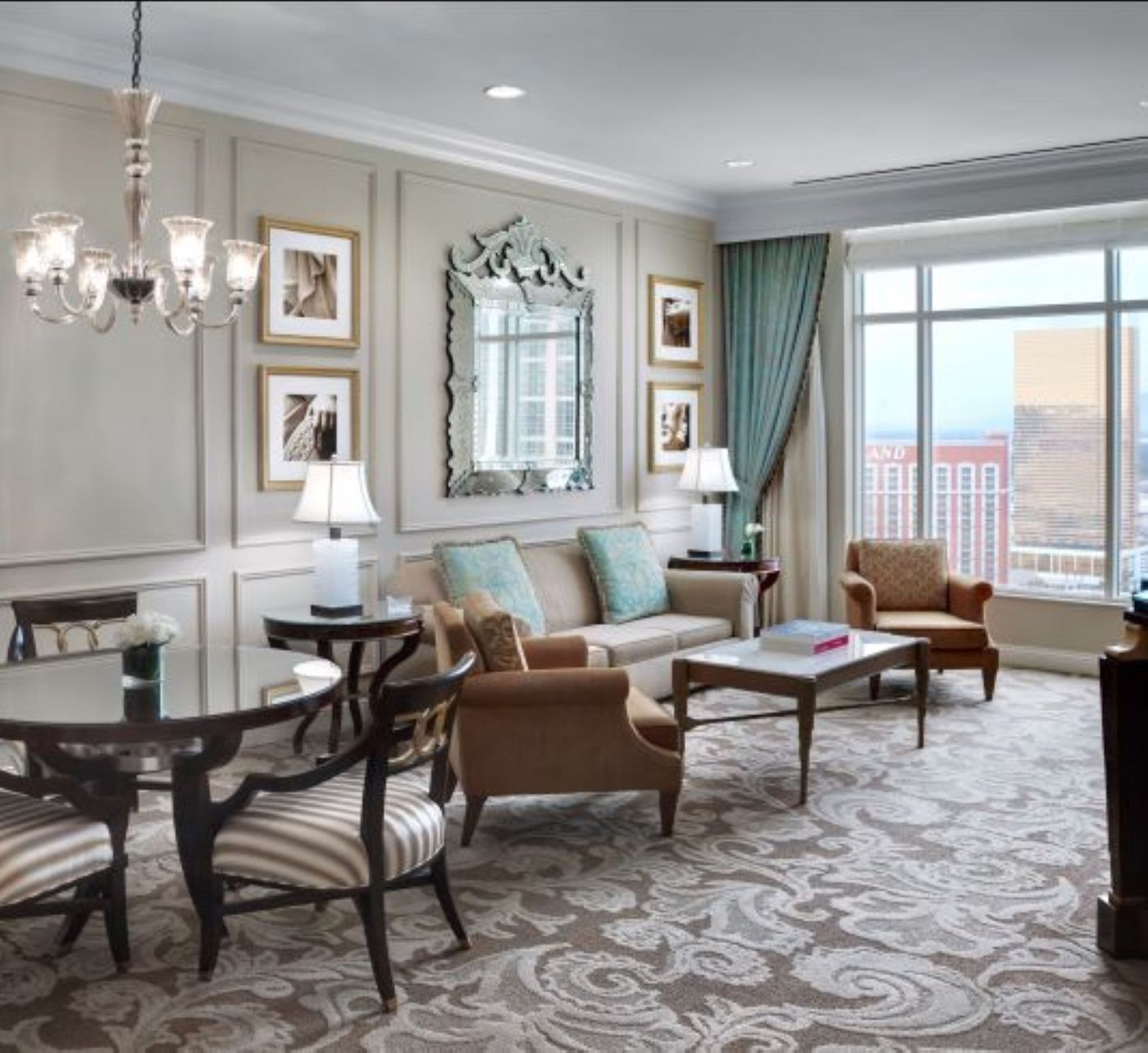 The-Venetian-Resort-Las-Vegas-Room-43