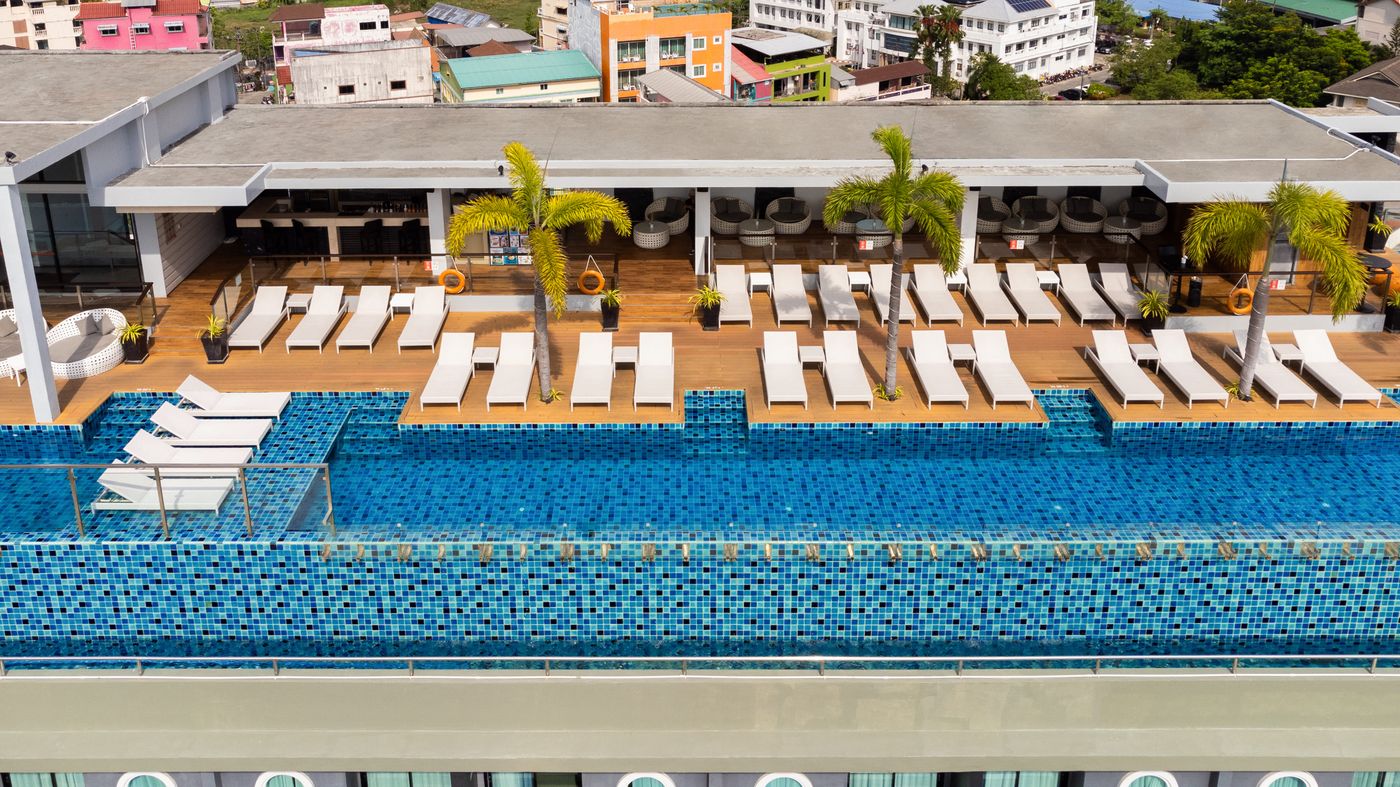 The-Marina-Phuket-Hotel-Pool-3