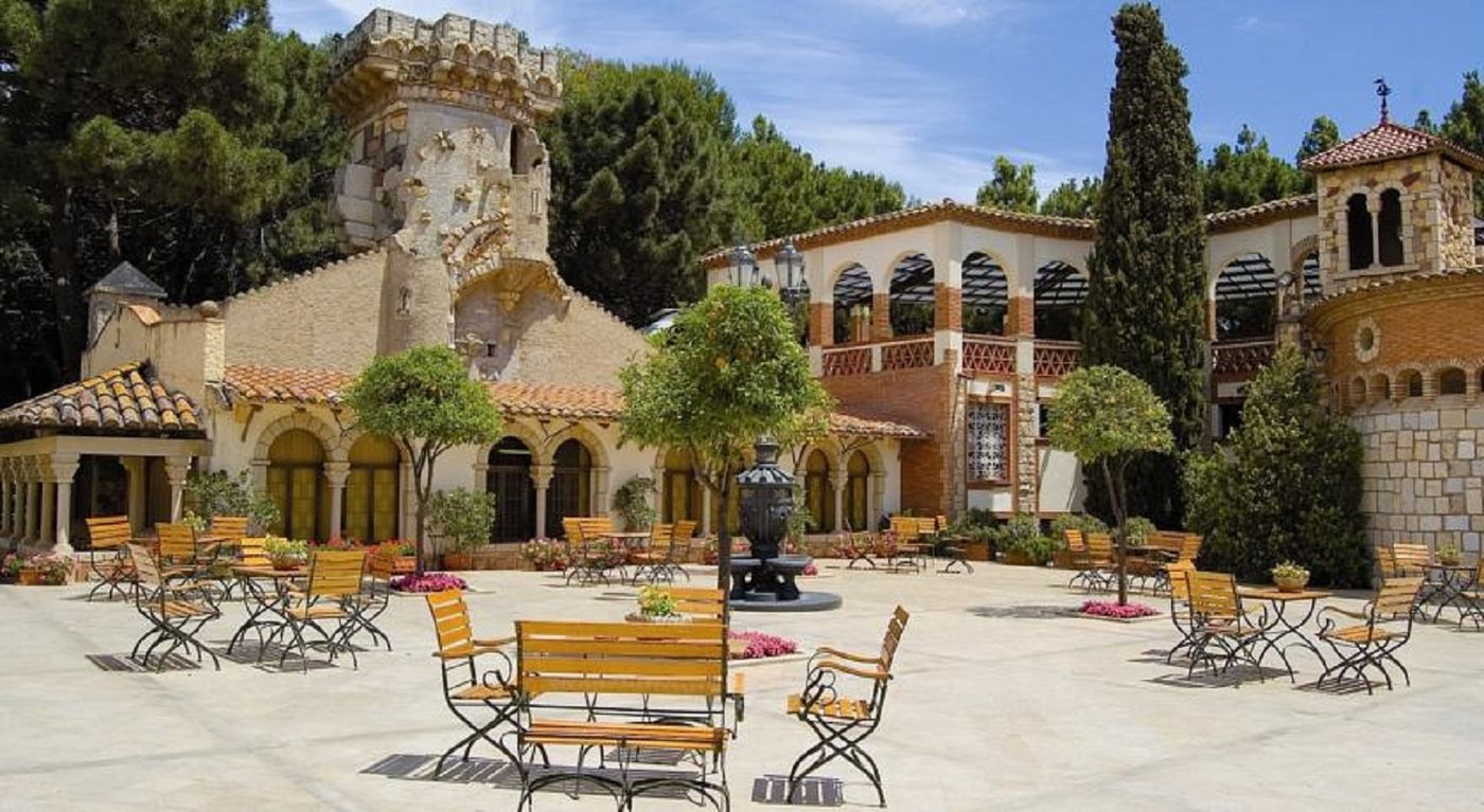 Termes-Montbrio-Terrace-3