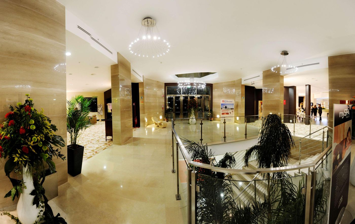 Hilton Garden Inn Lecce-Italy-Lecce-Lobby-10