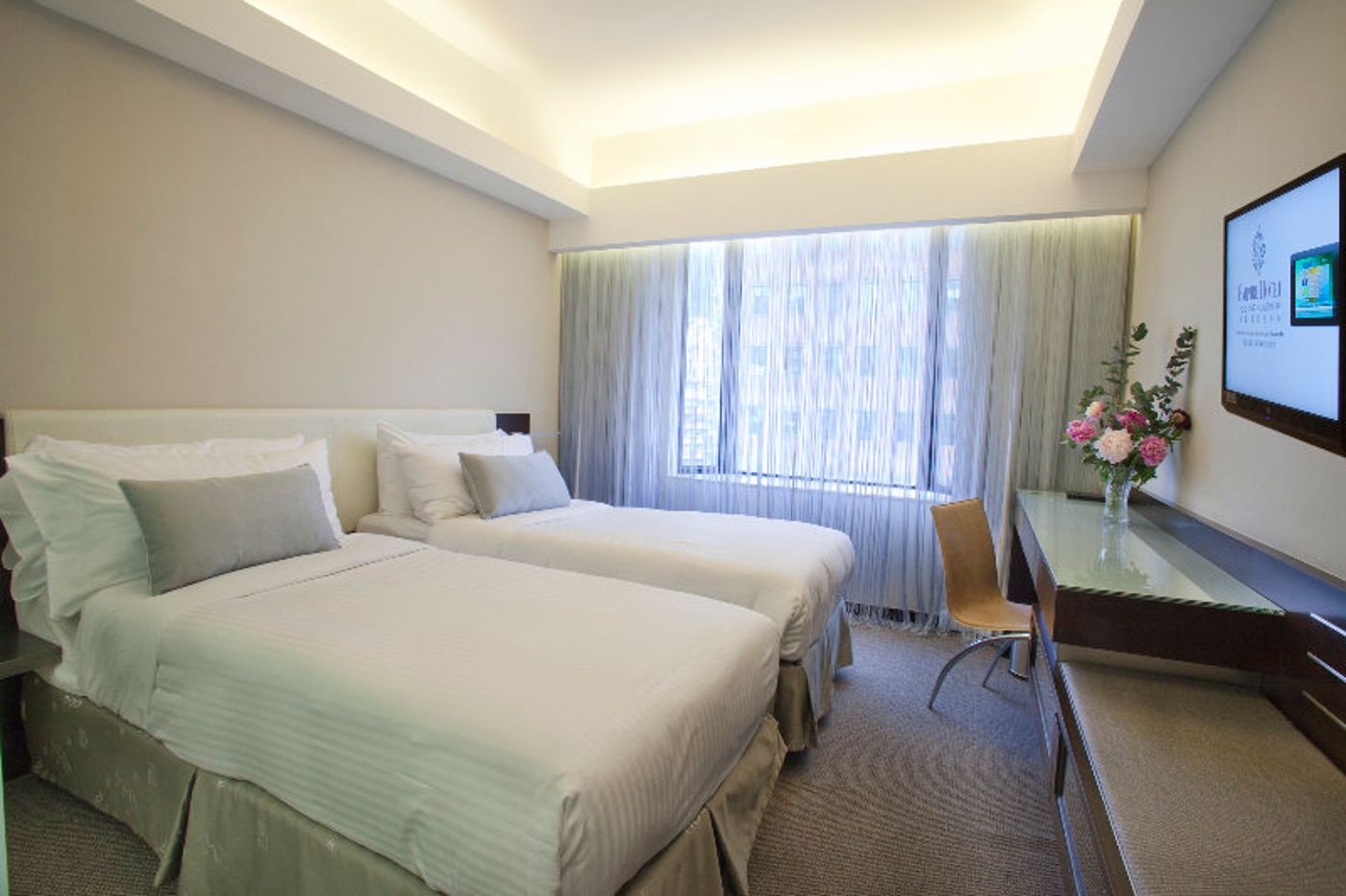 Empire-Hotel-Hong-Kong---Wan-Chai-Room-7