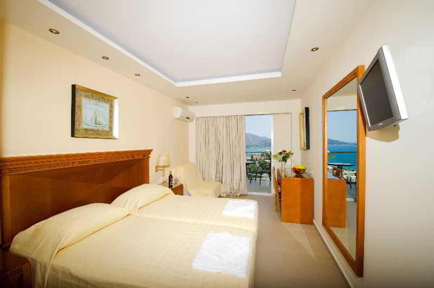 Avalon-Hotel-Room-23