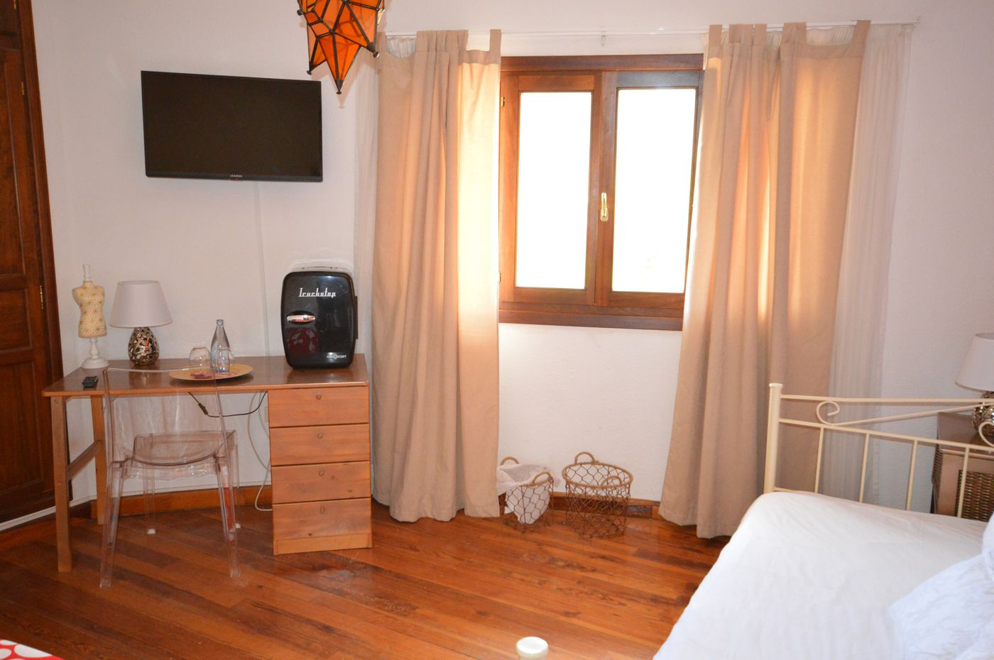 Alta-Monta----a-Room-24