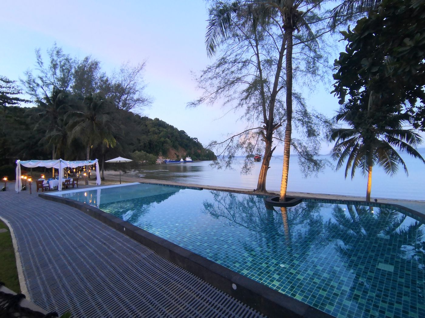 Supalai-Scenic-Bay-Resort-And-Spa-Pool-14