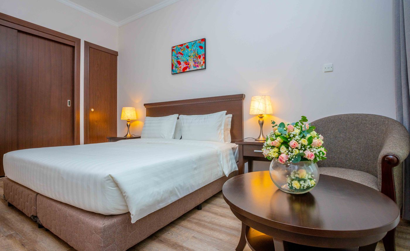 Ezdan-Residences-West-Bay-Room-15