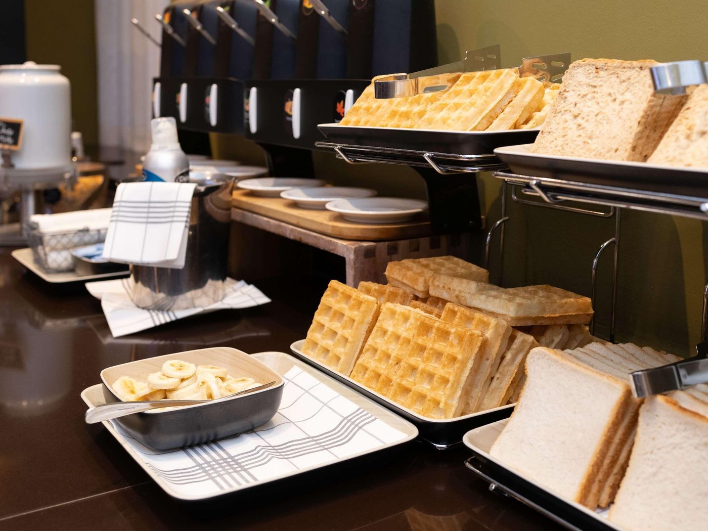 Novotel-Brussels-City-Centre-Restaurant-54