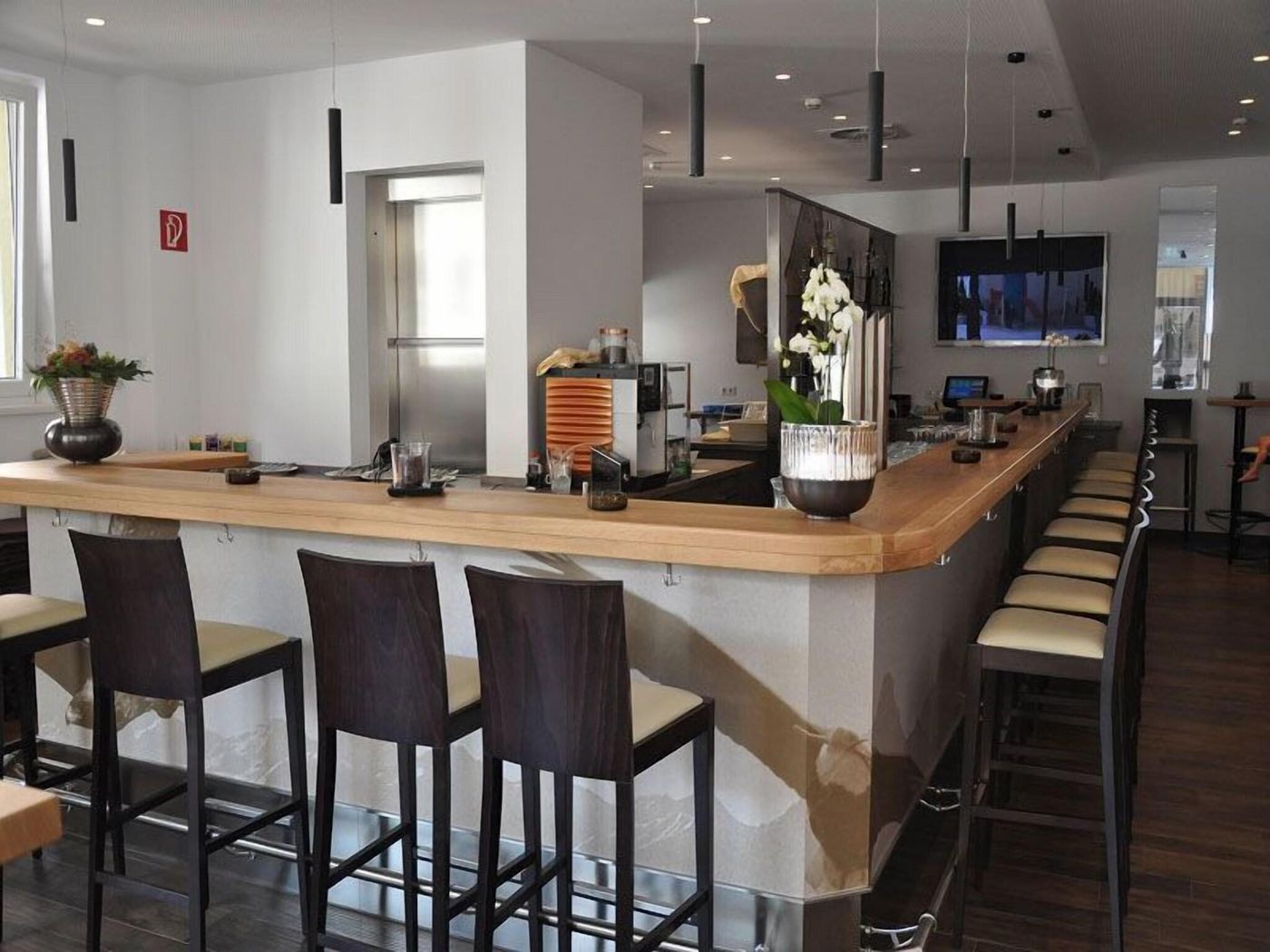 Goldener Adler Wattens-Austria-WATTENS -Bar-7