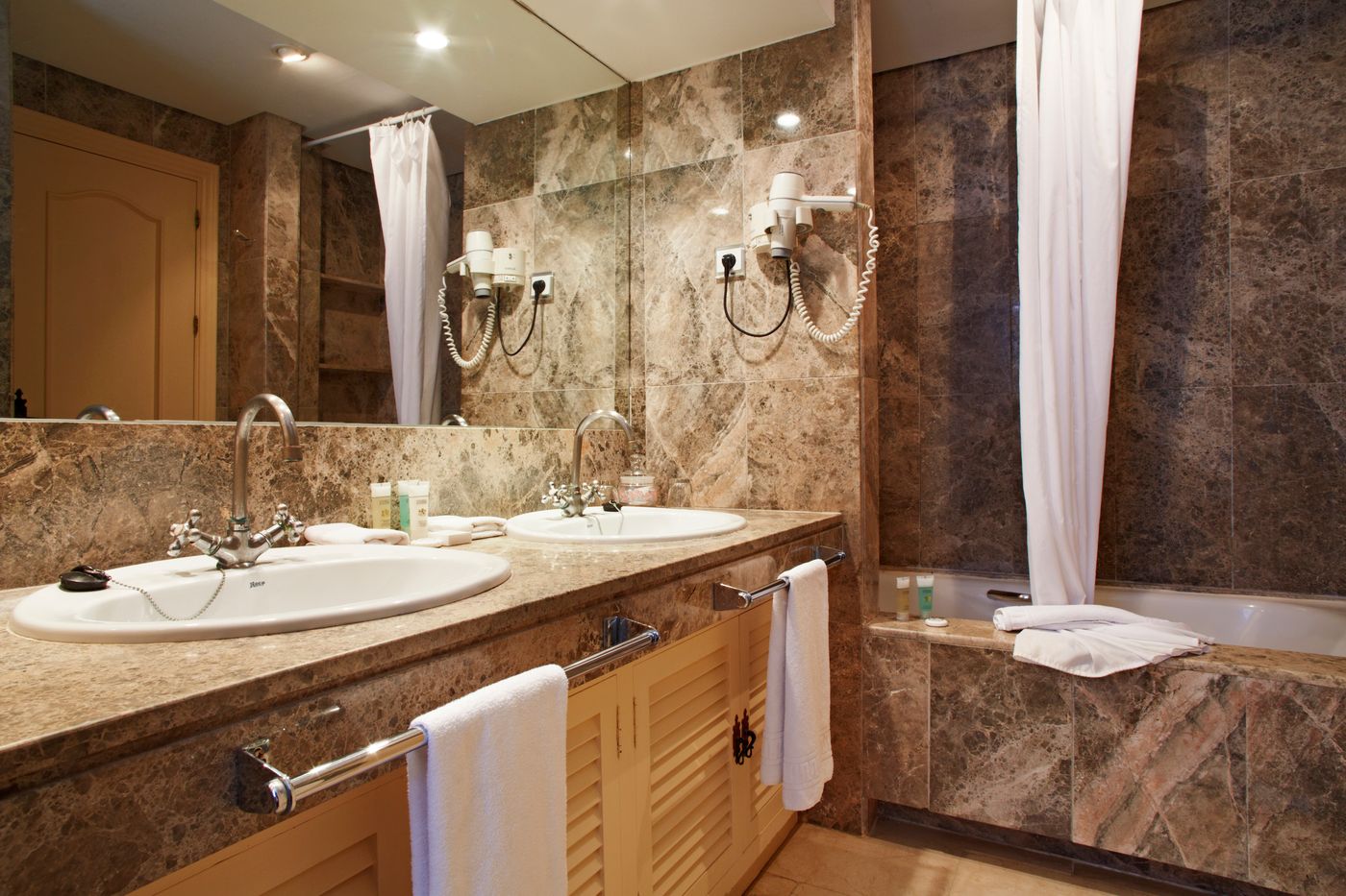 La-Manga-Club-Las-Lomas-Village-Room-43