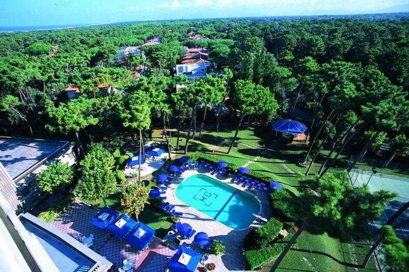 Grand Hotel Golf-Italy-PISA-TIRRENIA-Pool-5