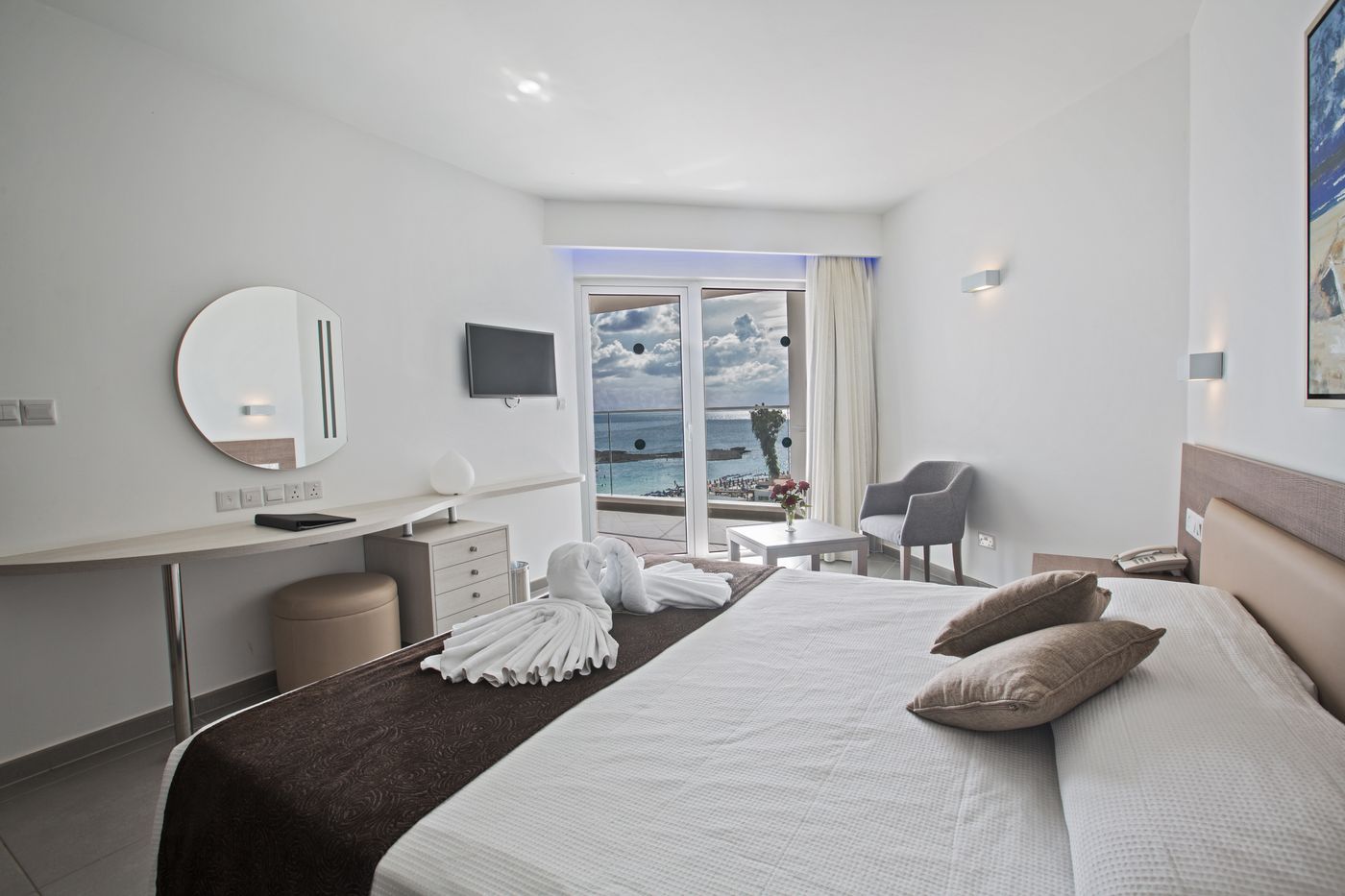 Vassos-Nissi-Plage-Room-26