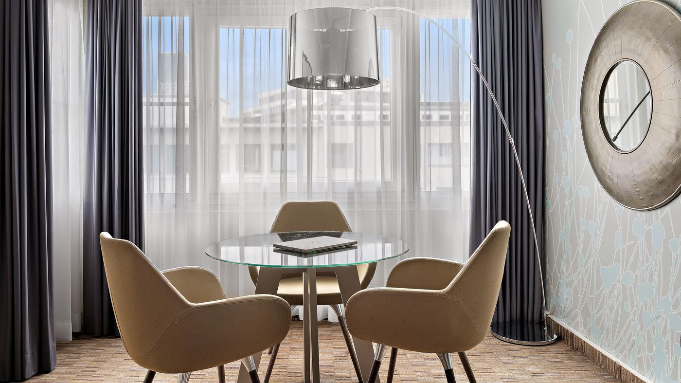 Crowne-Plaza-Berlin-City-Centre-Room-43