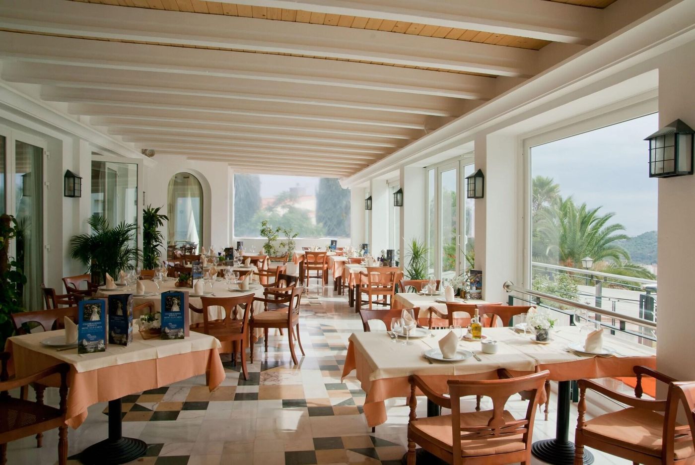 Hotel-Villa-Guadalupe-Restaurant-18