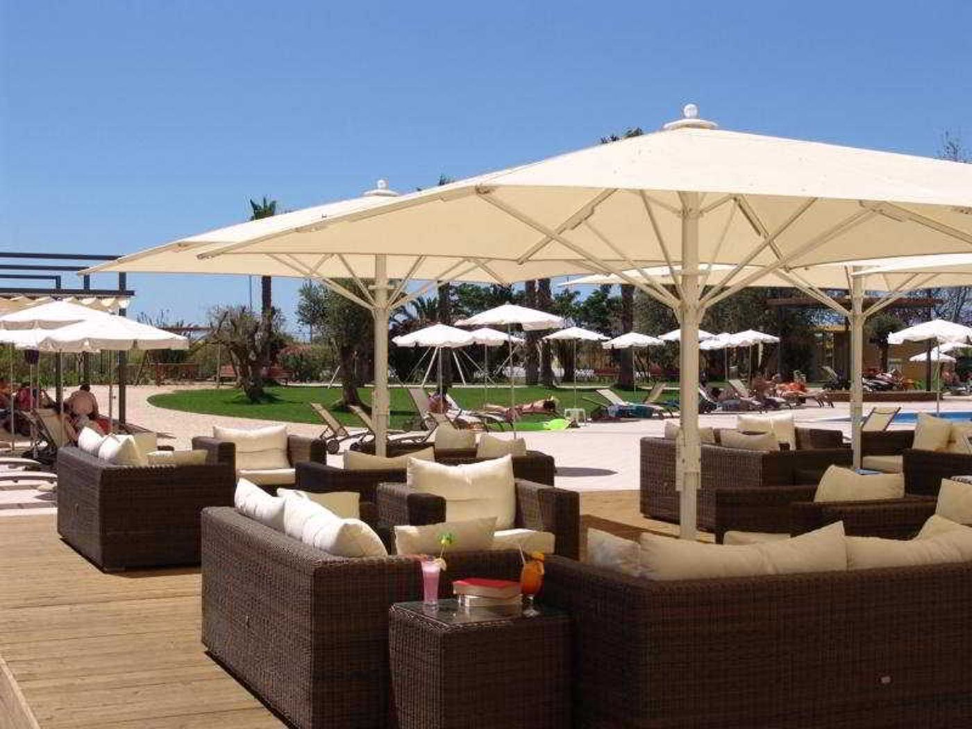 Hotel-Eurotel-Altura-Terrace-46