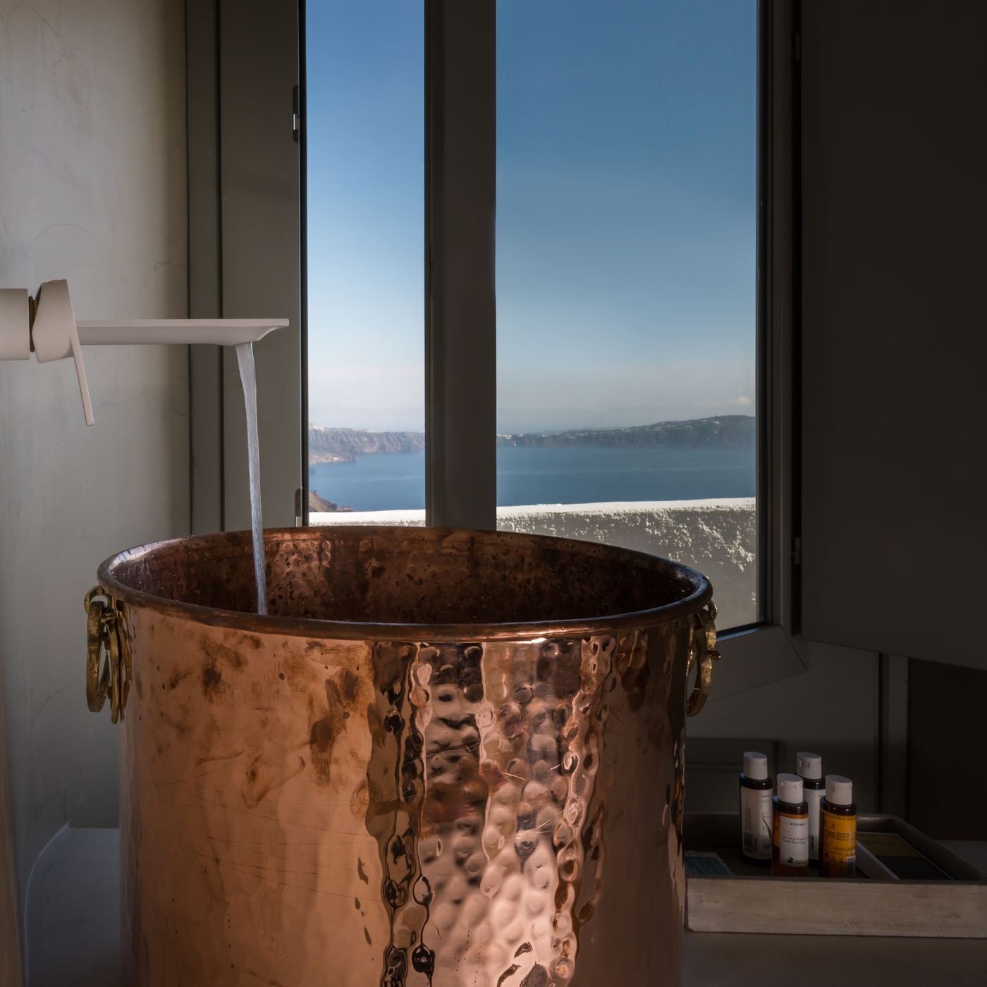 Mythical-Blue-Luxury-Suites-Room-69