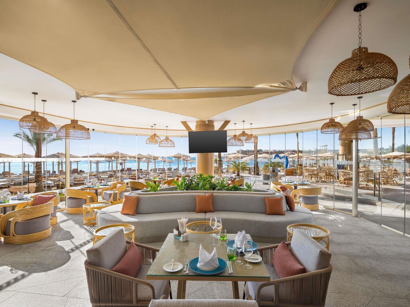 Novotel-Sharm-El-Sheikh-Beach-Restaurant-60