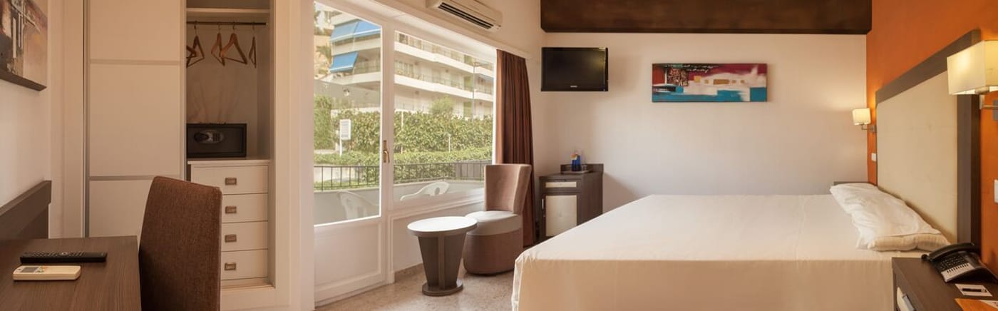 Gran-Hotel-Delfin-Room-29