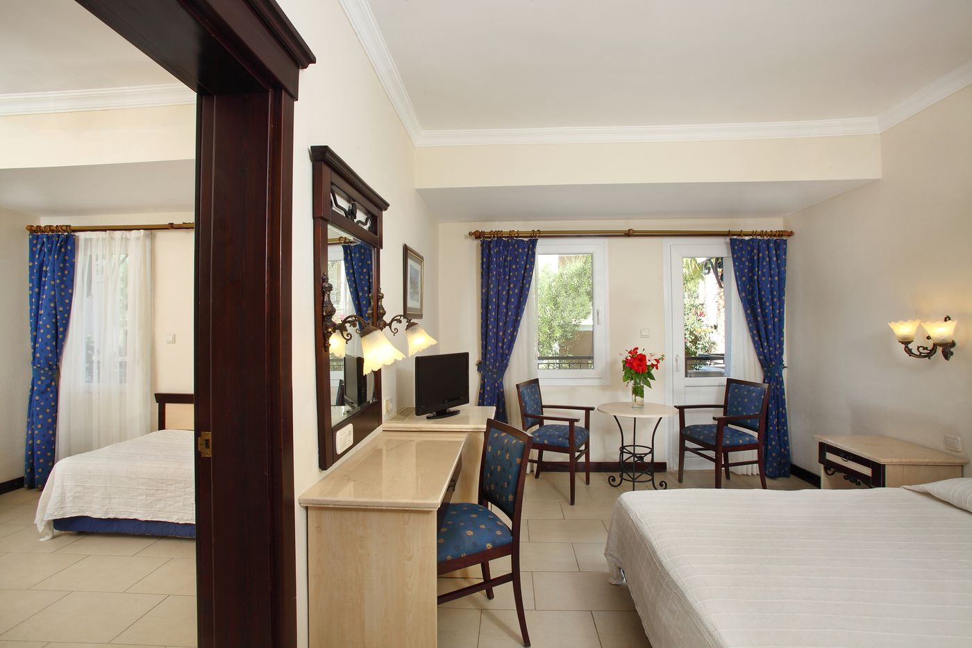 Cactus Mirage Family Club