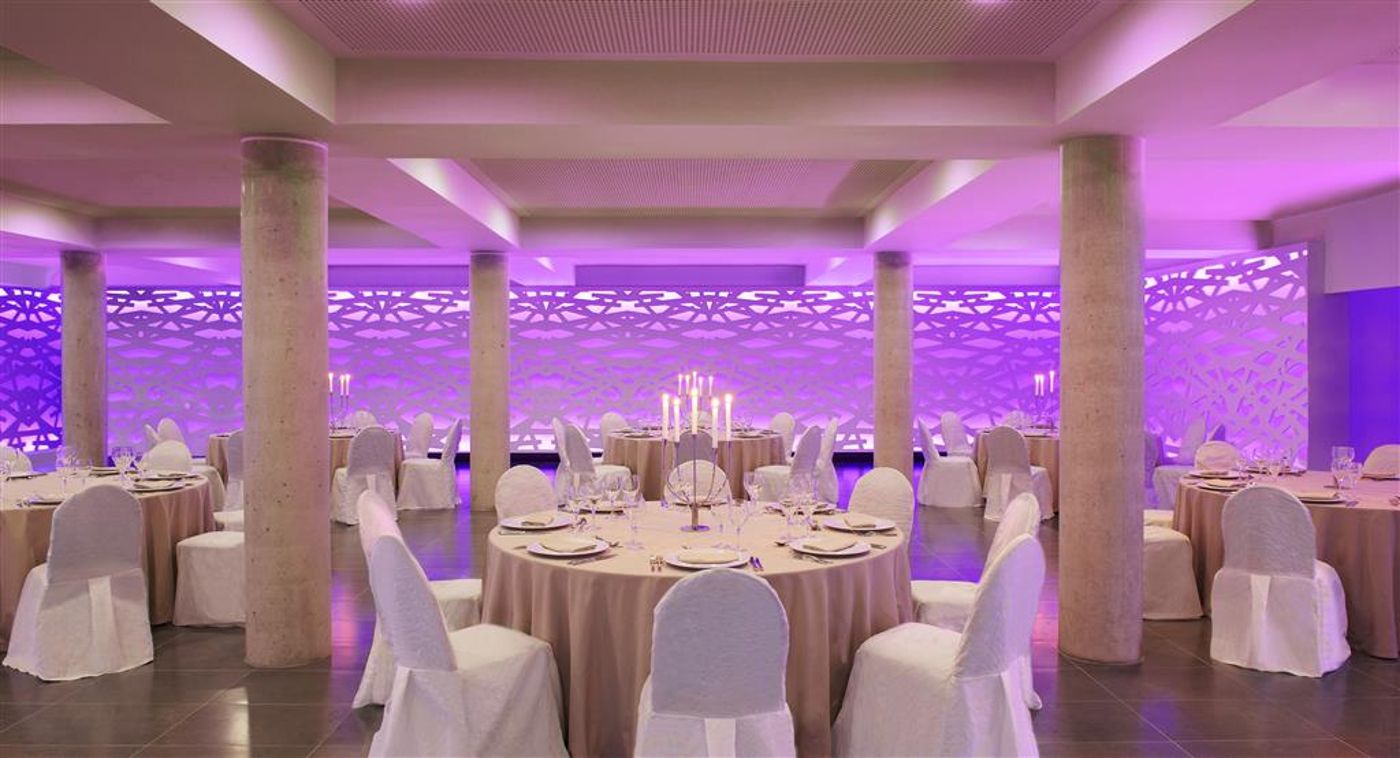 Le-Meridien-Ra-Beach-Hotel---Spa-General-view-67