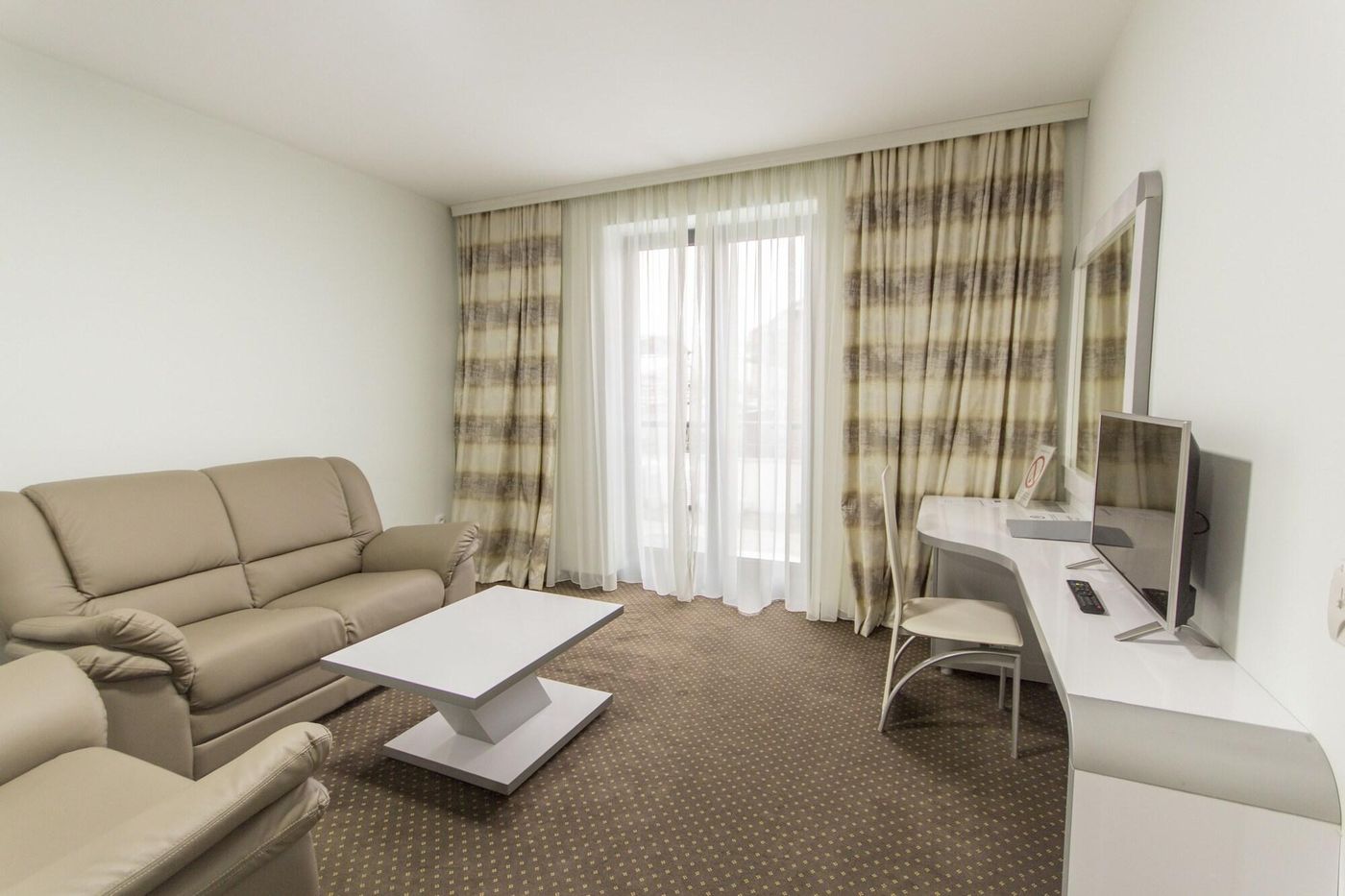 Hollywoodland Wellness & Spa Hotel-Serbia-BELGRADE-Room-8