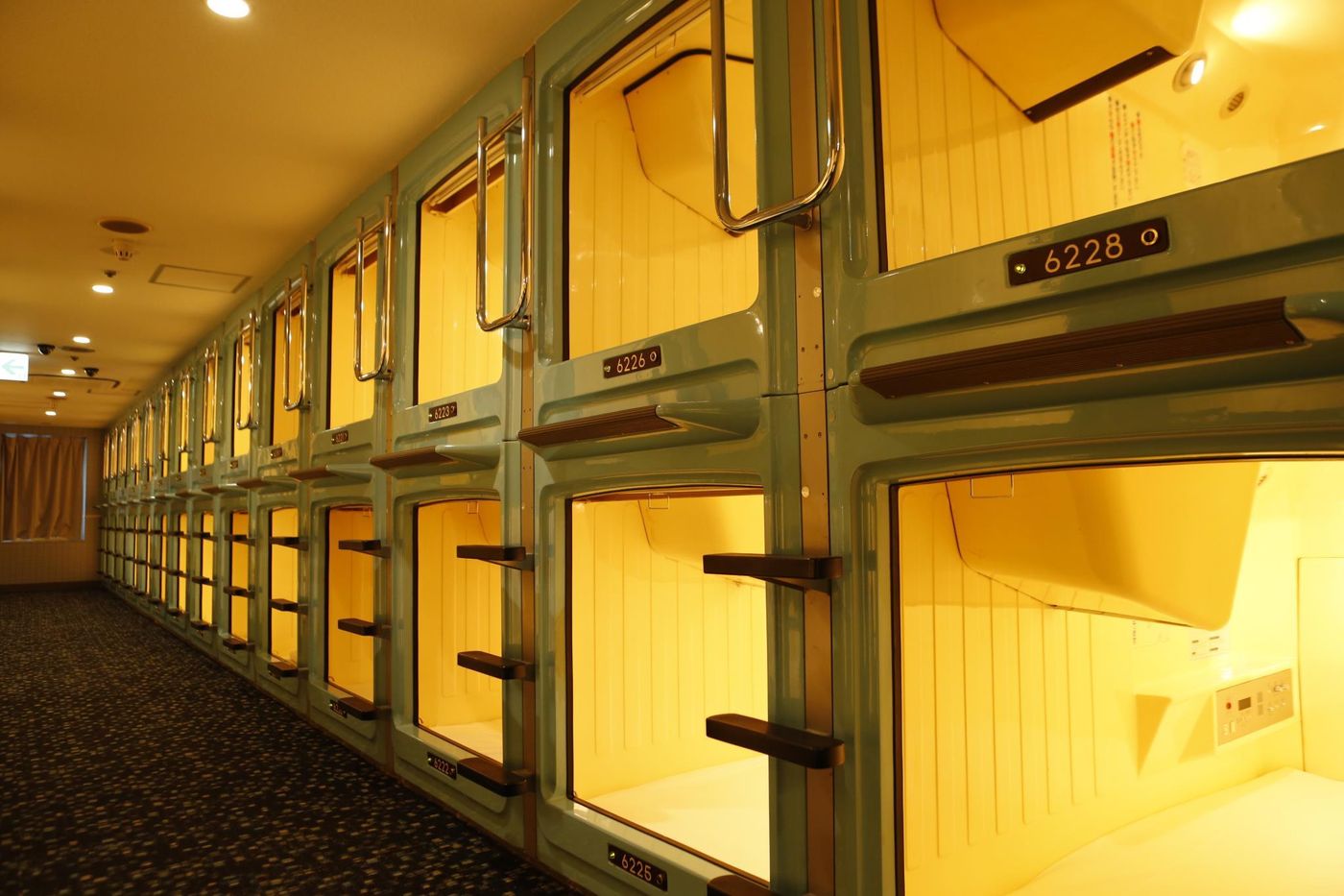 Shinjuku Kuyakusho-mae Capsule Hotel-Japan-Tokyo-Room-6