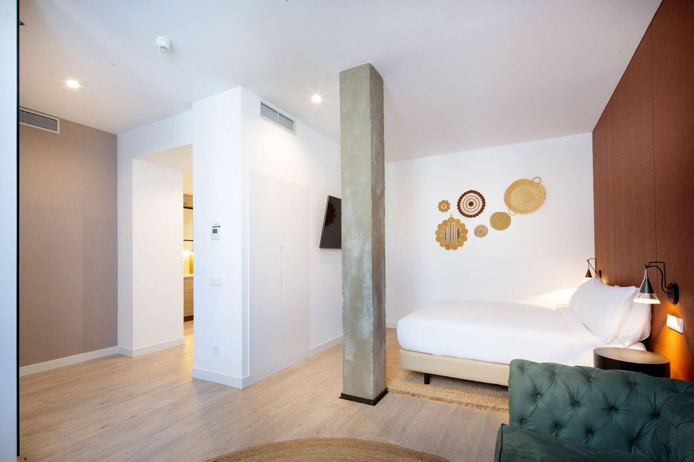 Atocha-Hotel-Madrid--Tapestry-Collection-by-Hilton-Room-41