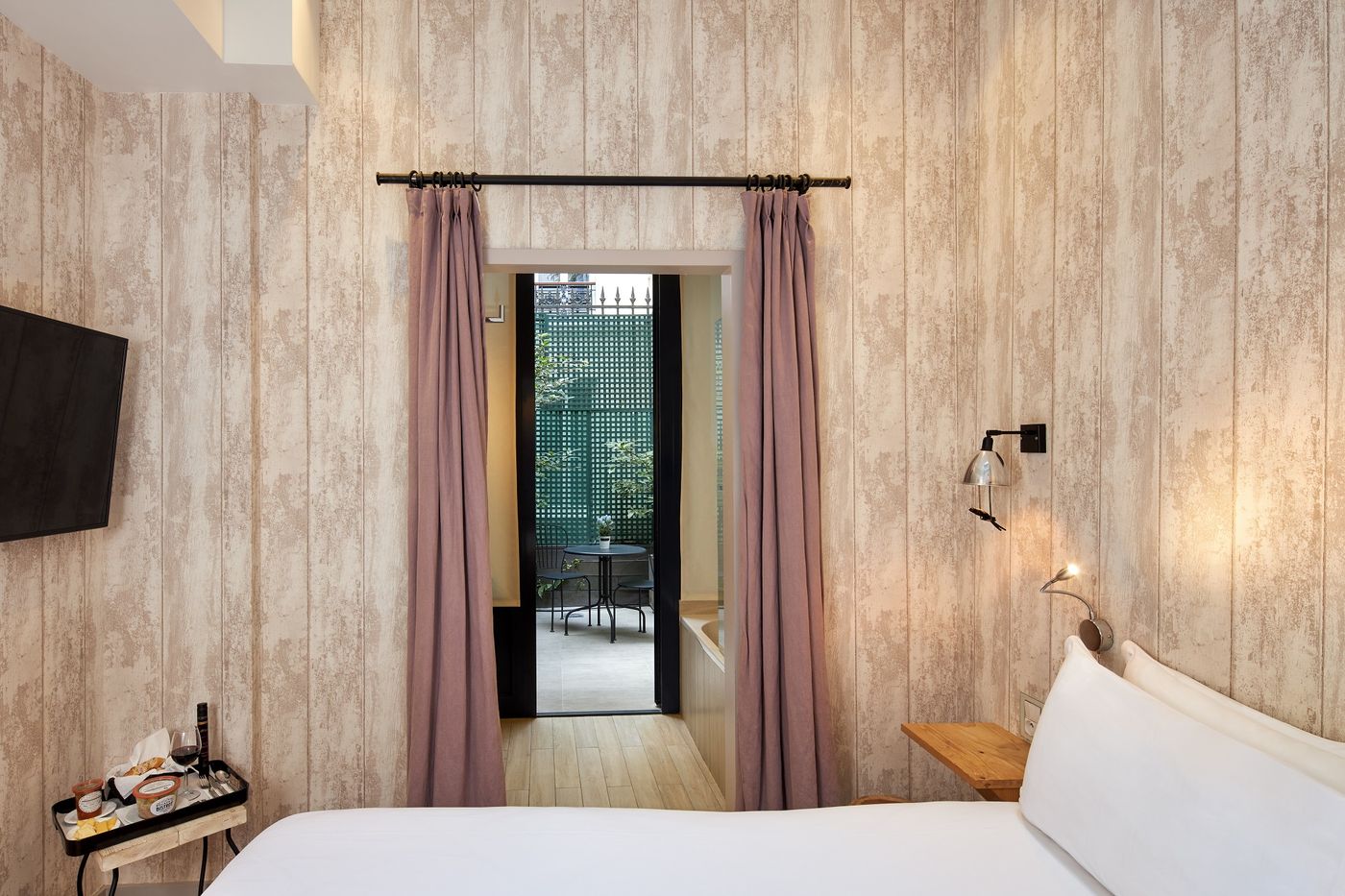 Les-Plumes-Hotel-Room-6