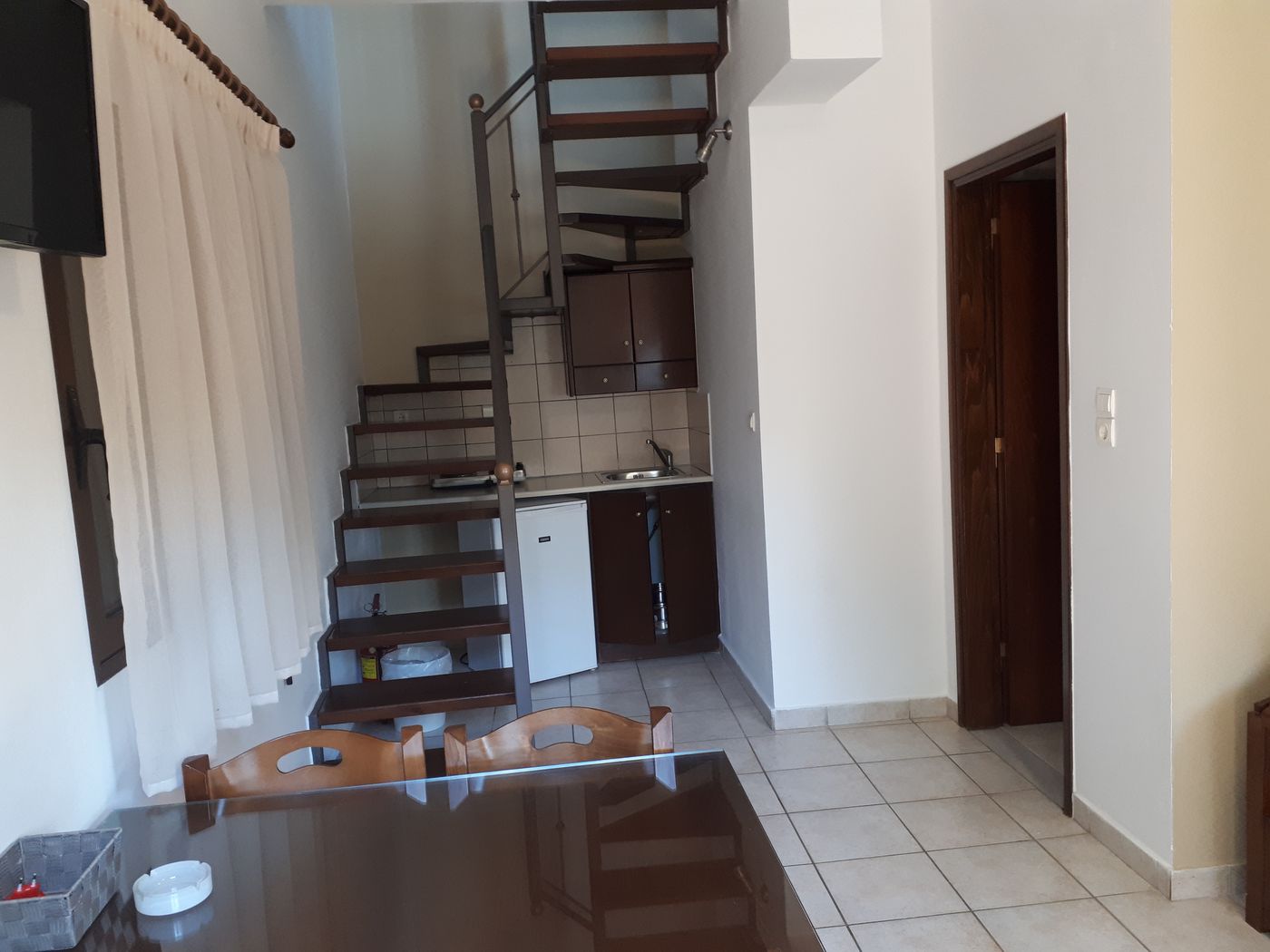 Lola-Apartments-Room-22