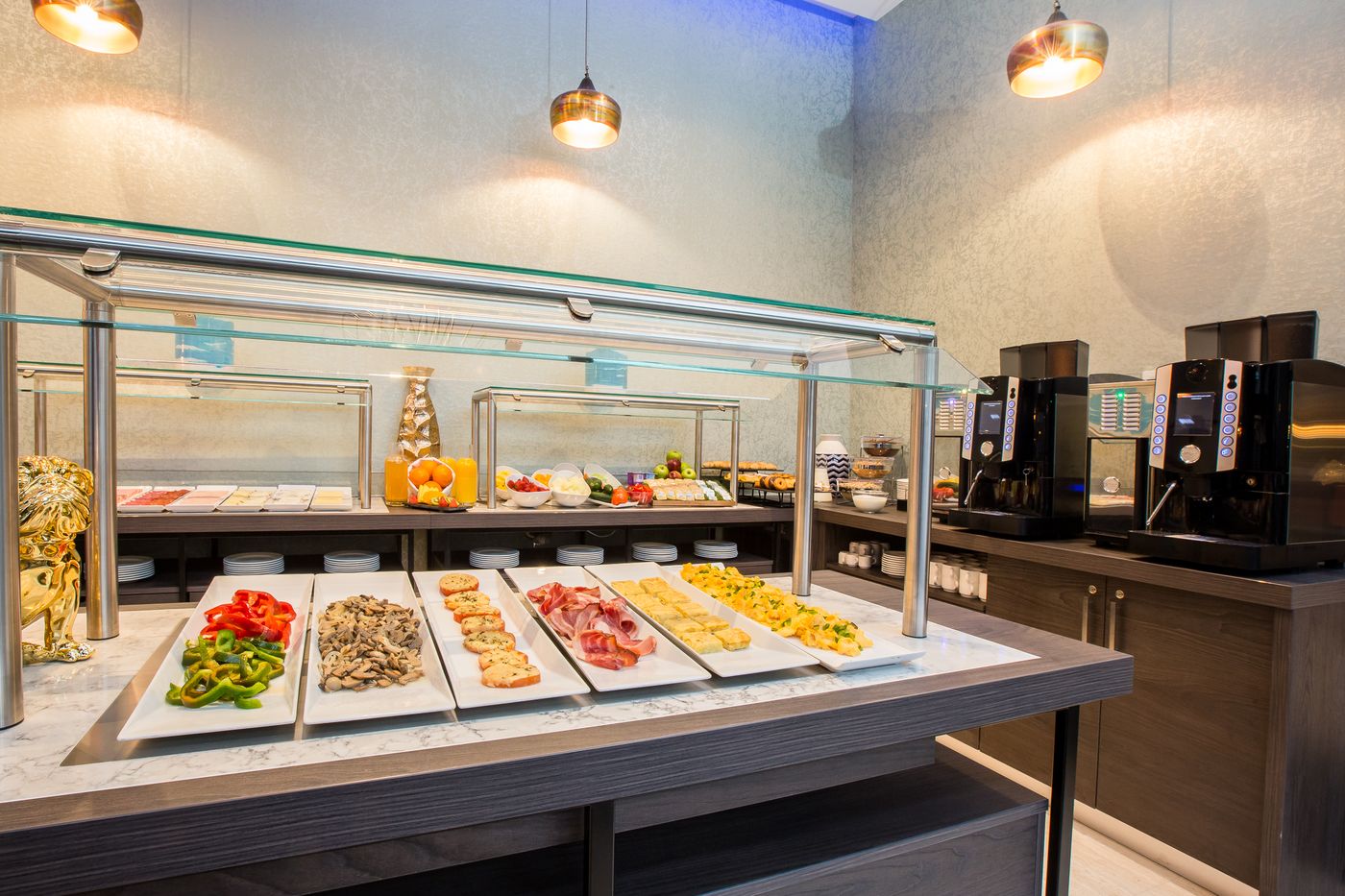 Leonardo-Hotel-Madrid-City-Center-Restaurant-33