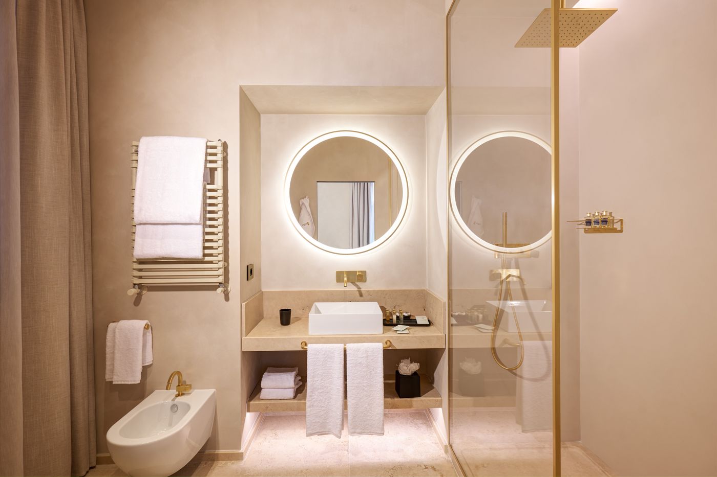 Borghese-Contemporary-Hotel-Room-20