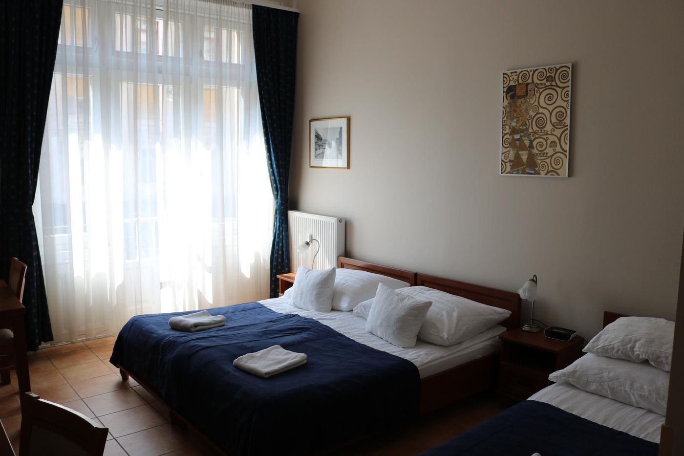 Budapest-Panorama-Central-Room-5