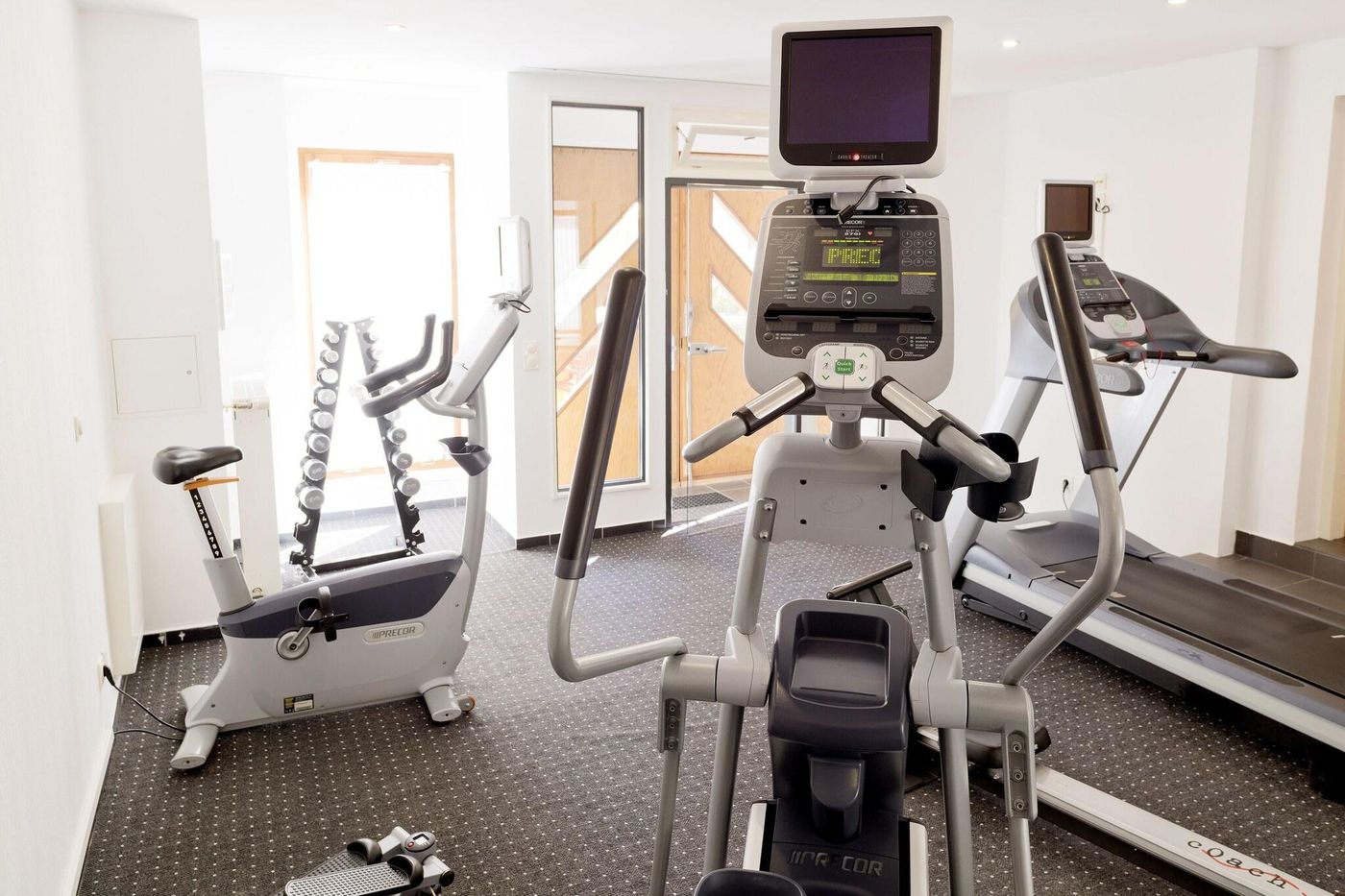 Hotel-Villa-Monte-Vino-Sports-and-Entertainment-53