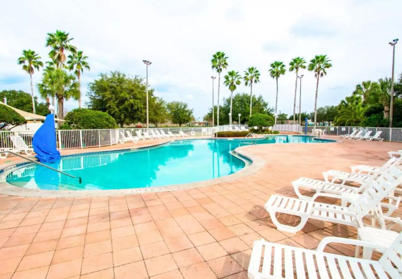 Clarion Suites Maingate