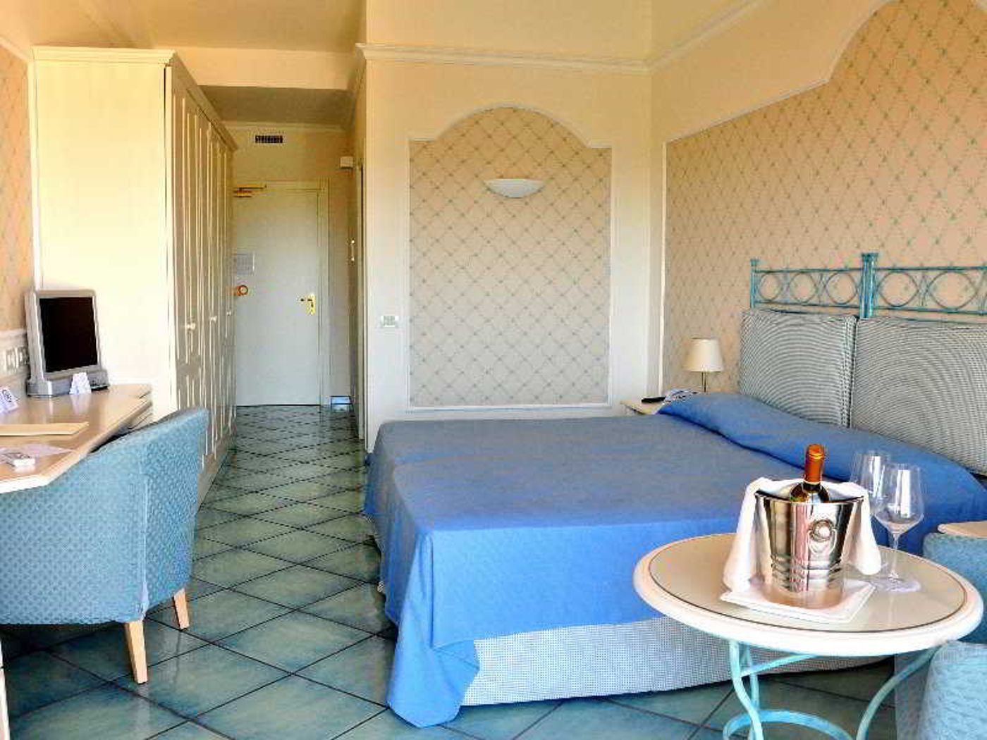 Hotel-Santa-Gilla-Room-42