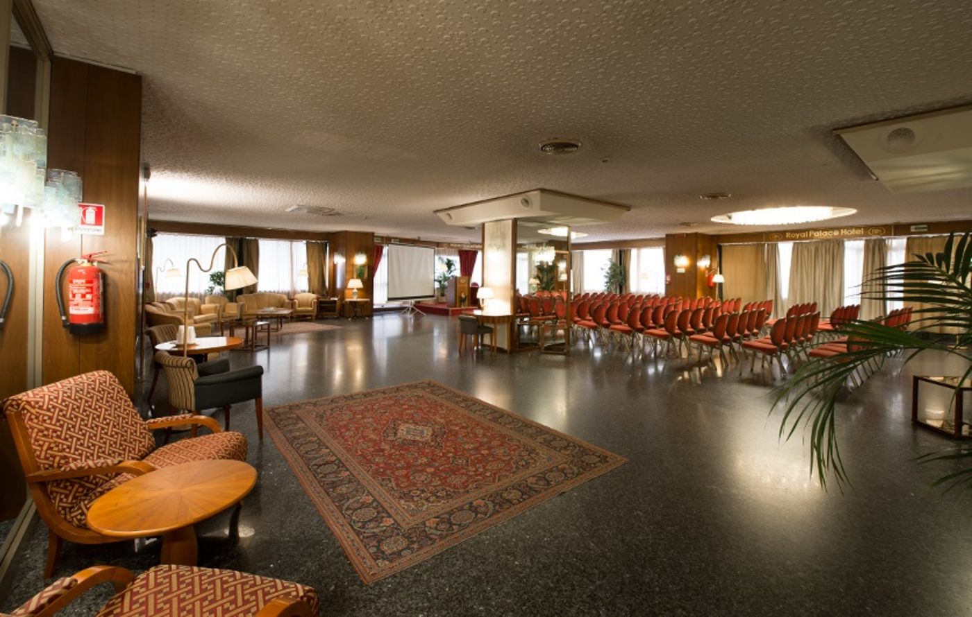 Royal-Palace-Conferences-25