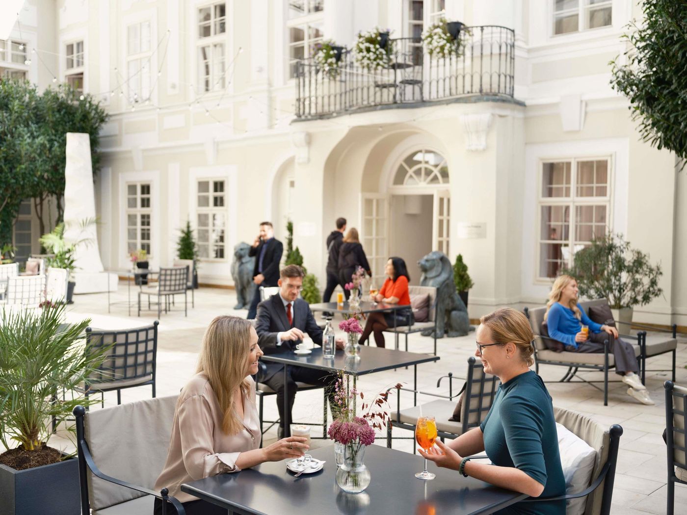 The-Mozart-Prague-Bar-73