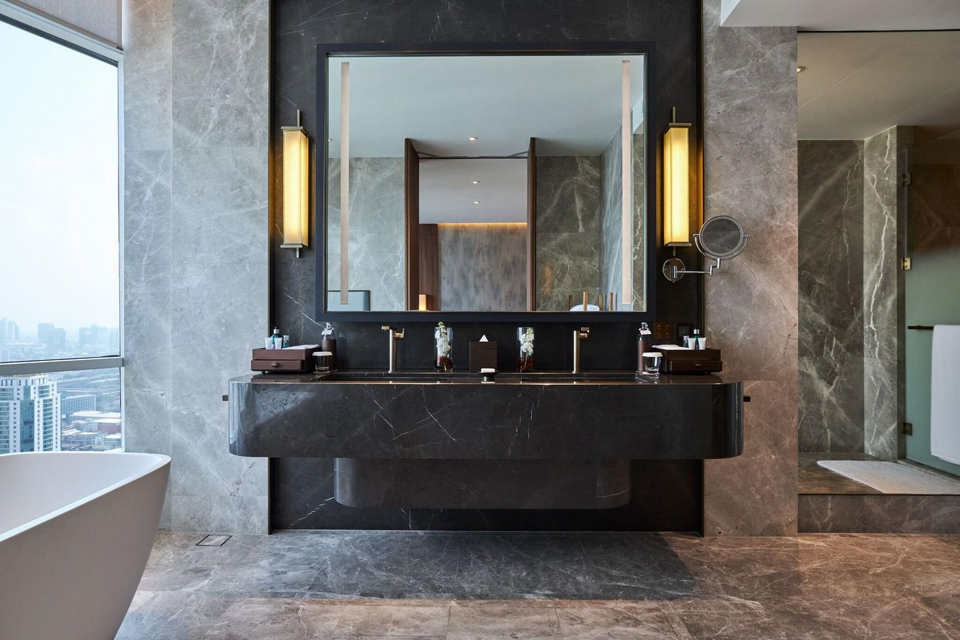 Centara-Grand-at-CentralWorld-Room-77