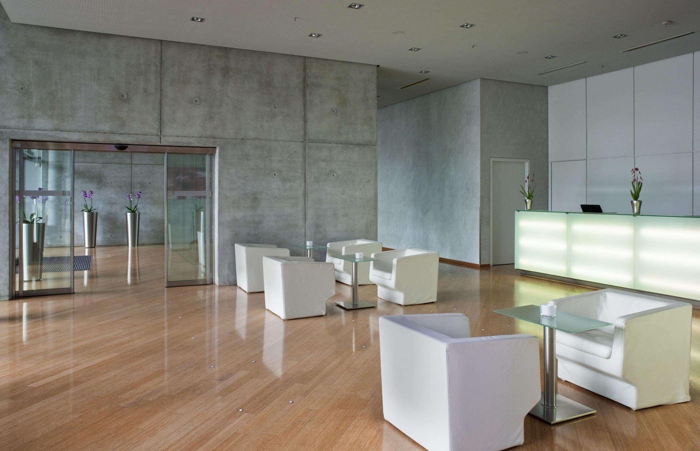 INNSIDE-Munchen-Parkstadt-Schwabing-Lobby-26