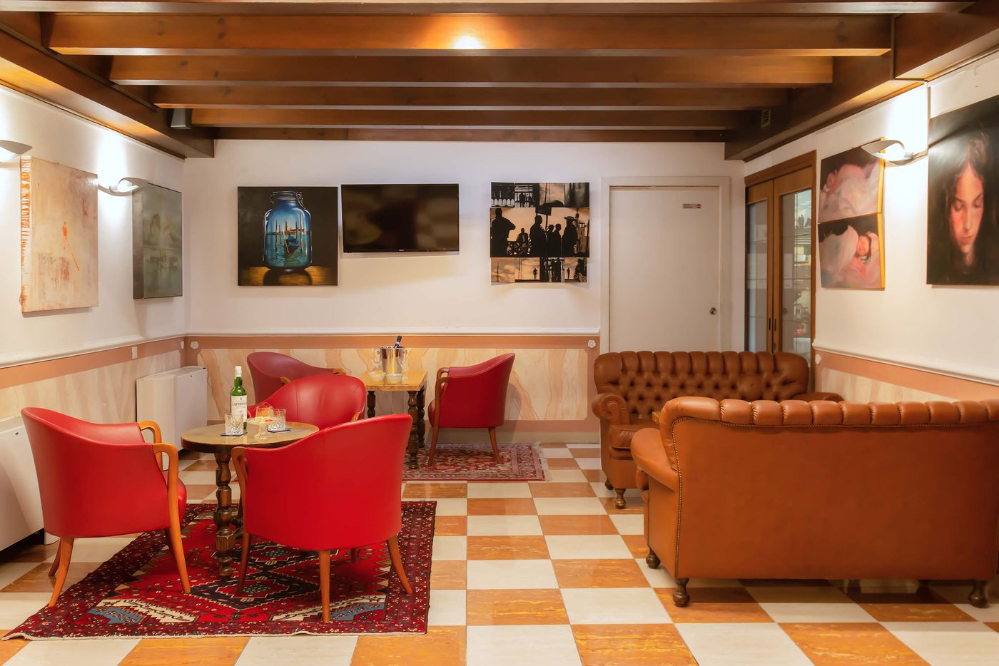 La-Fenice-et-des-Artistes-Lobby-18