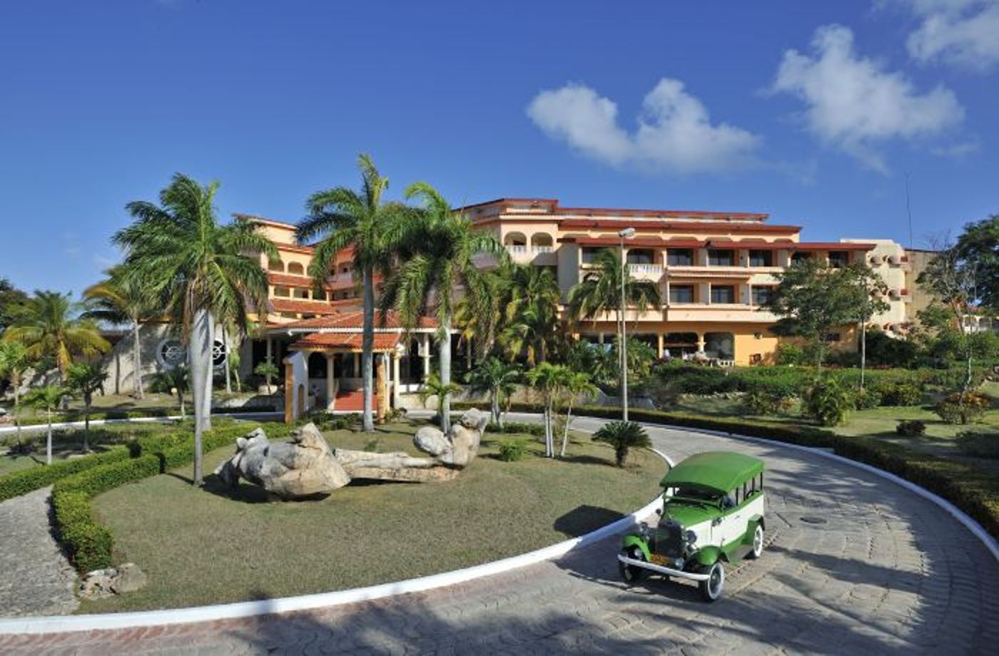 Sol Rio de Luna y Mares