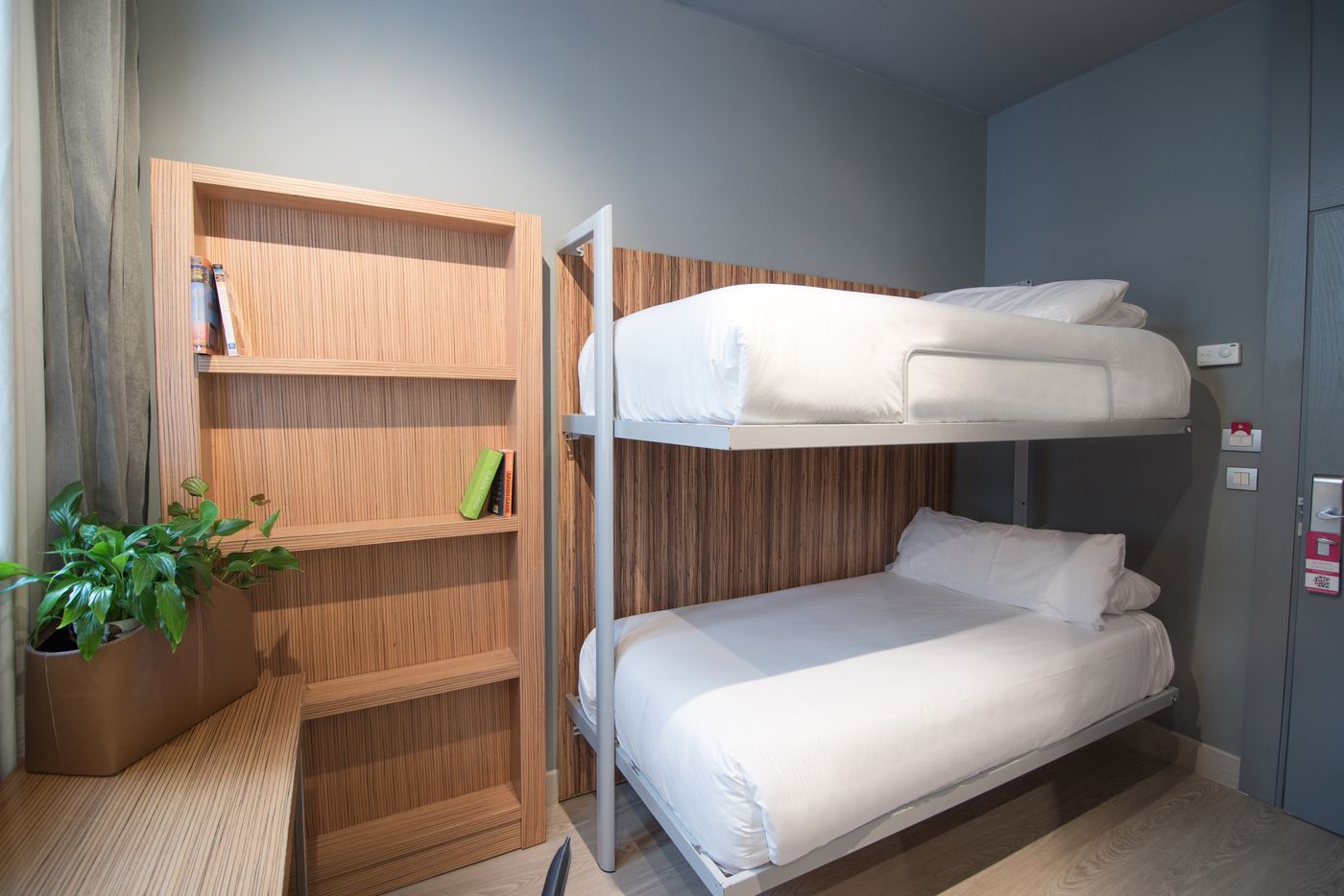 Petit-Palace-Tres-Cruces-Spain-Room-4