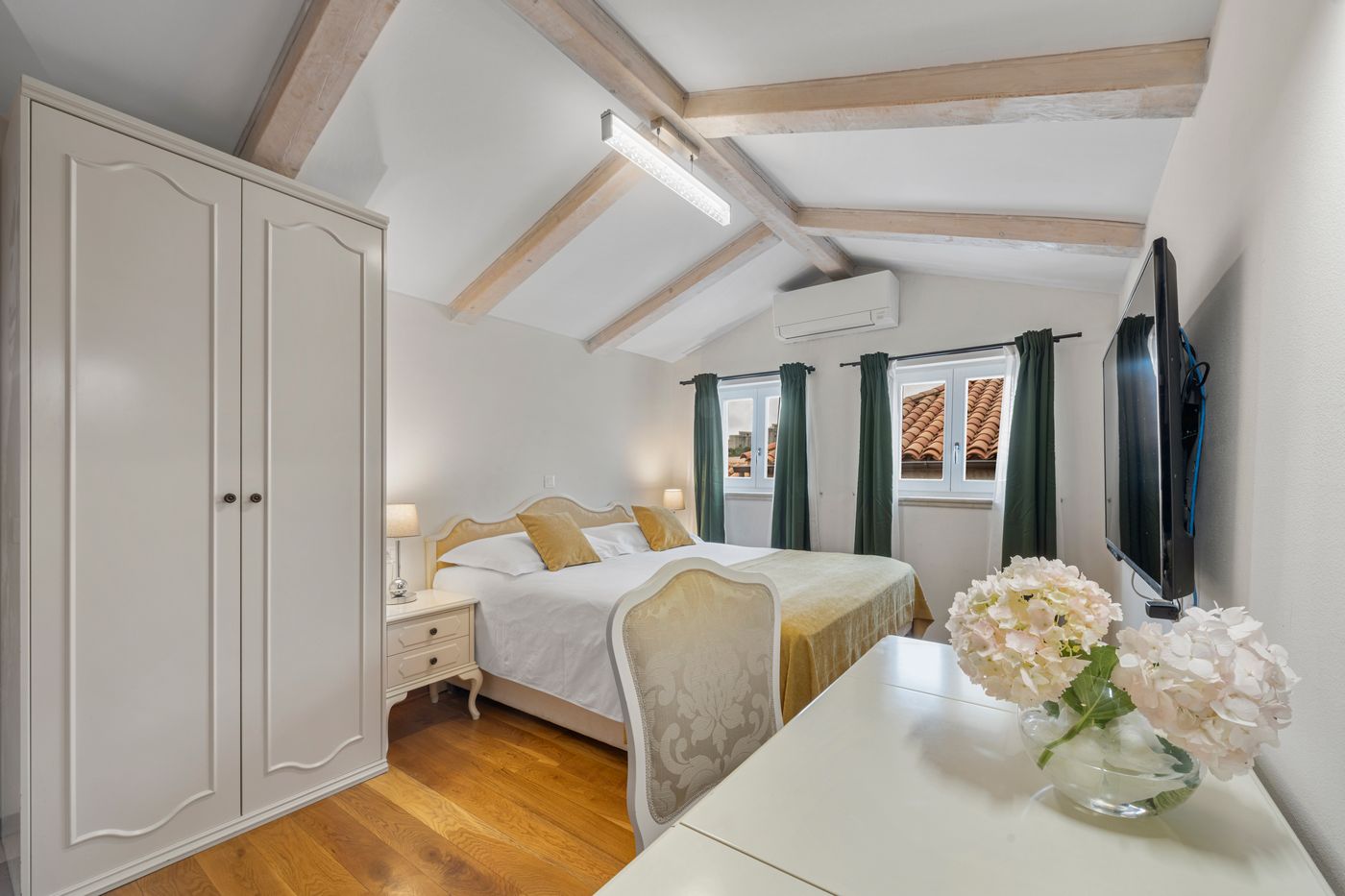 Palmotta-Palace-Room-18