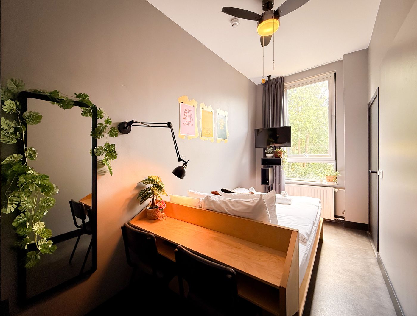 The-Arcade-Hotel-Room-14