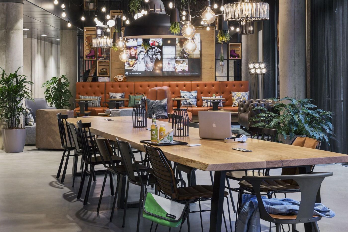 Moxy Duesseldorf South - Germany - Duesseldorf - Restaurant - 1