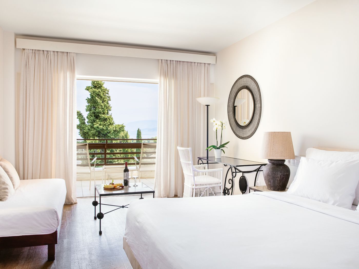 Grecotel-Luxme-Daphnila-Bay-Dassia-Room-13